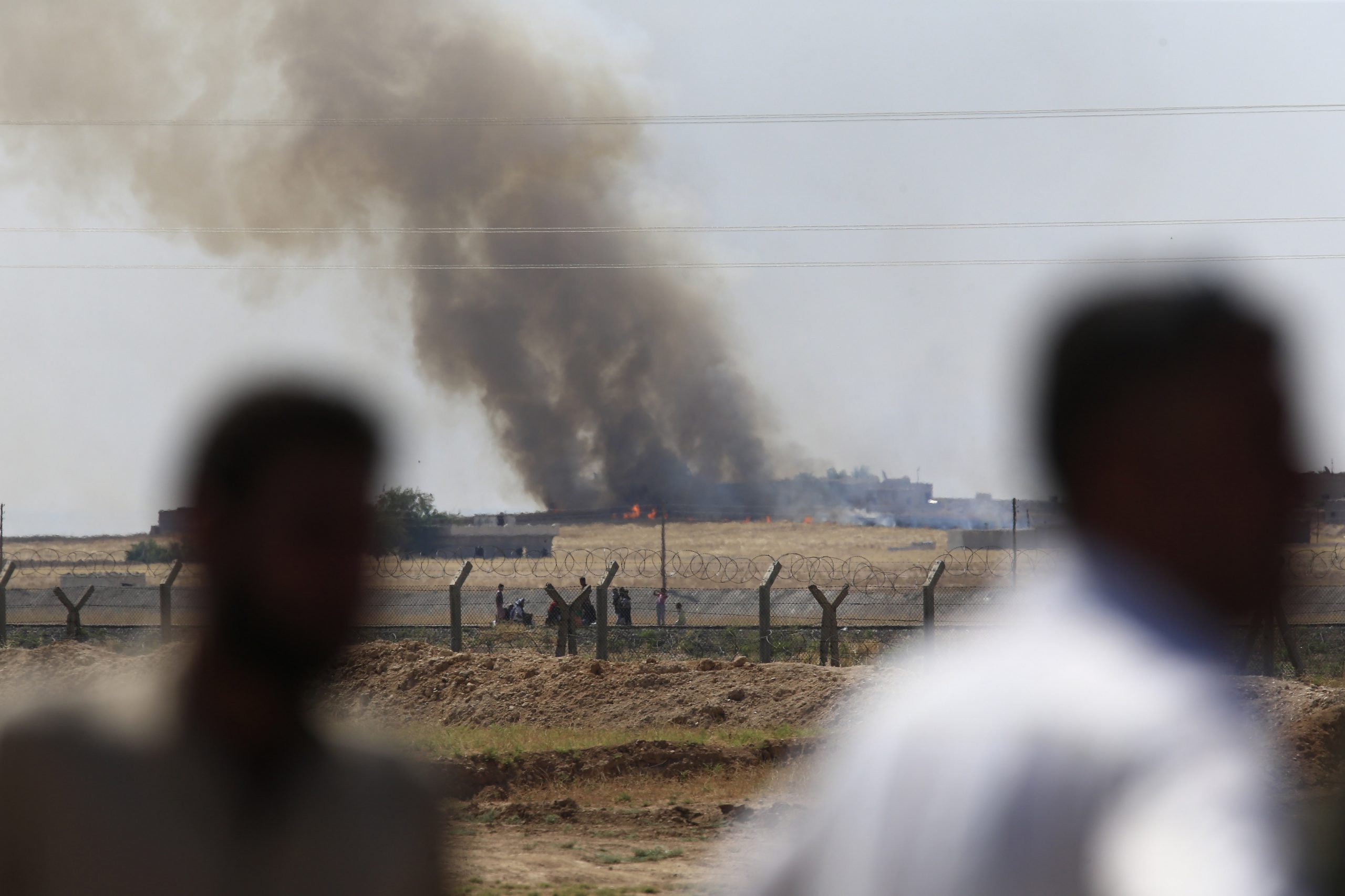 U.S. will strike any who attack Syrian trainees, including Assad and al-Nusra