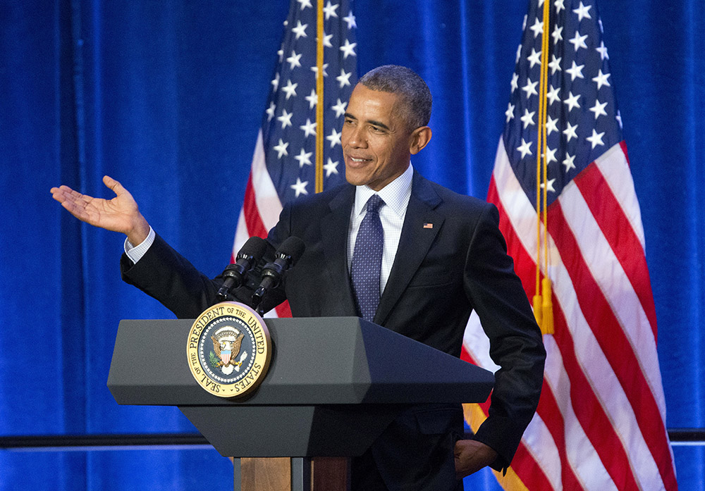 Report: Obama seeking 1.6 percent pay raise for feds
