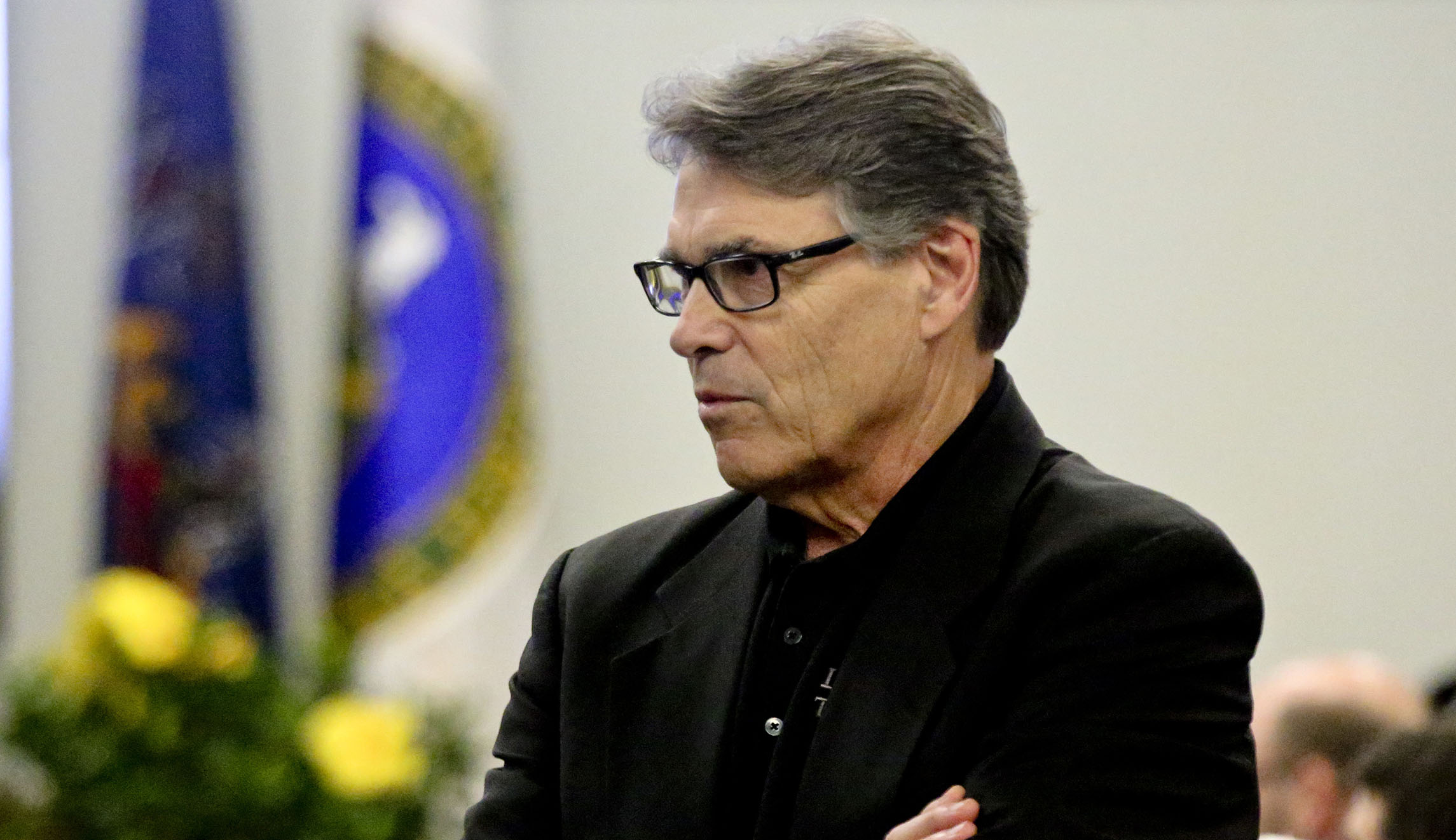 Rick Perry’s three ‘Gs’ of shutting down: guns, guards, and gates