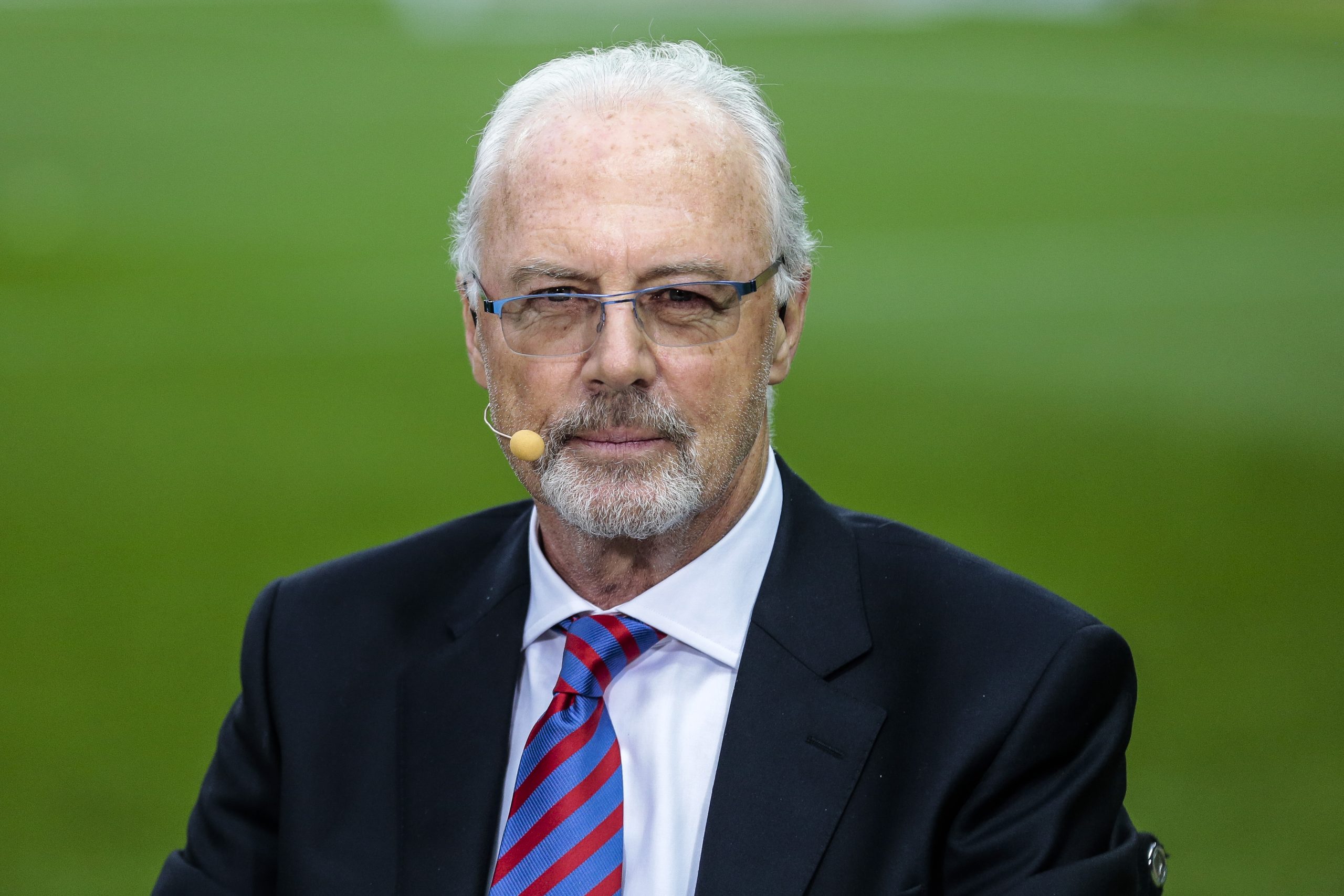 Beckenbauer banned for snubbing Qatar probe
