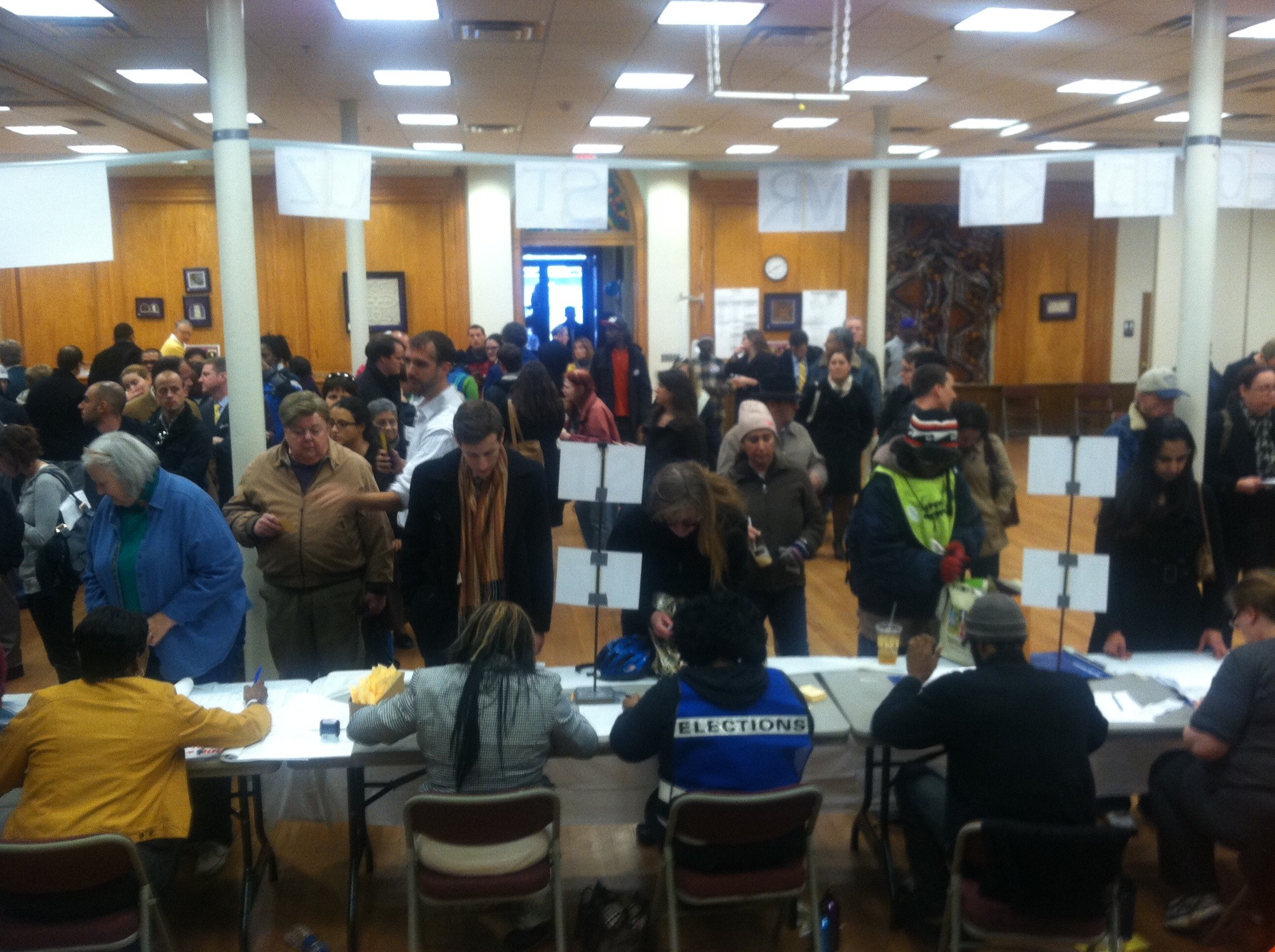 D.C.-region voters greeted with lines, equipment problems at the polls