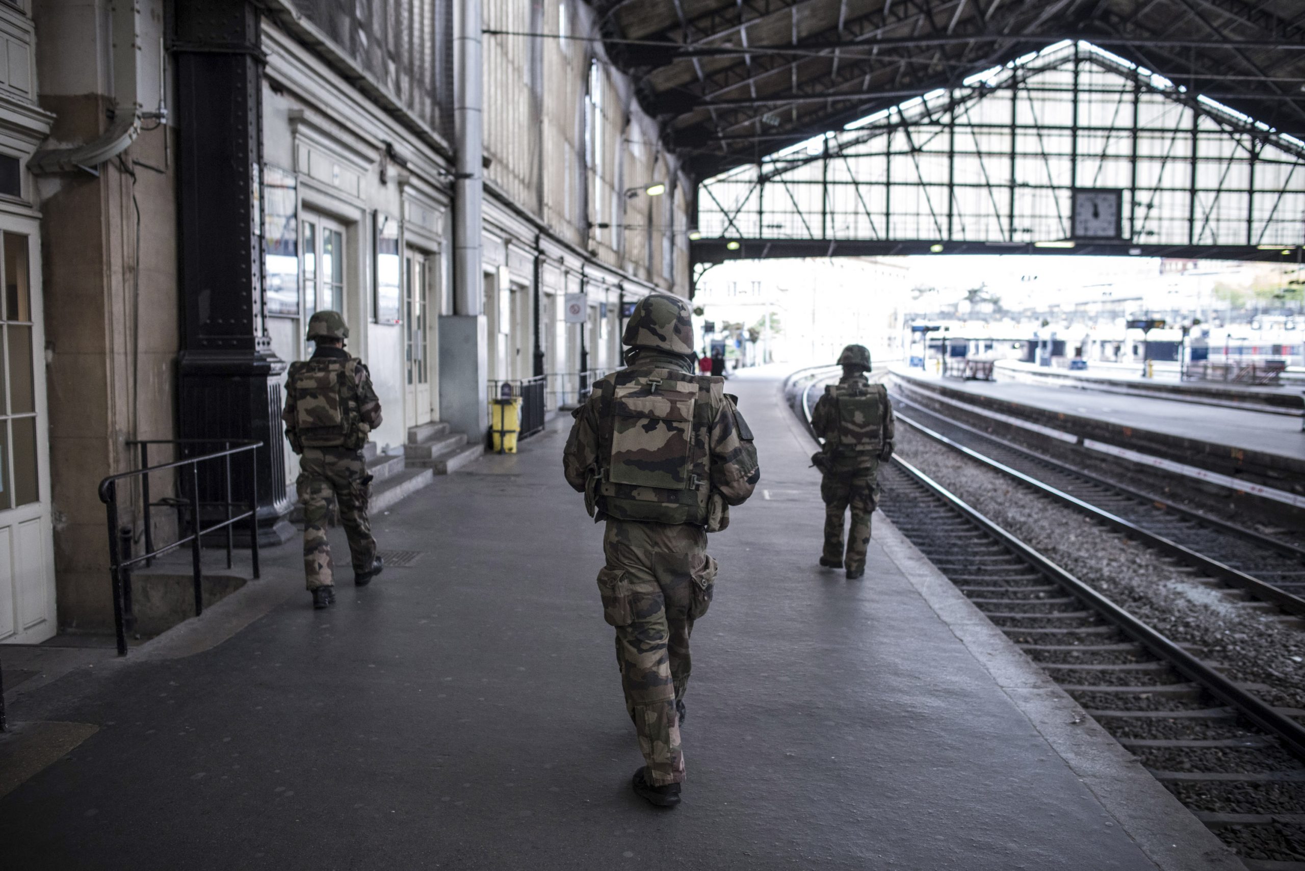 Five dead, seven injured after French train derailment