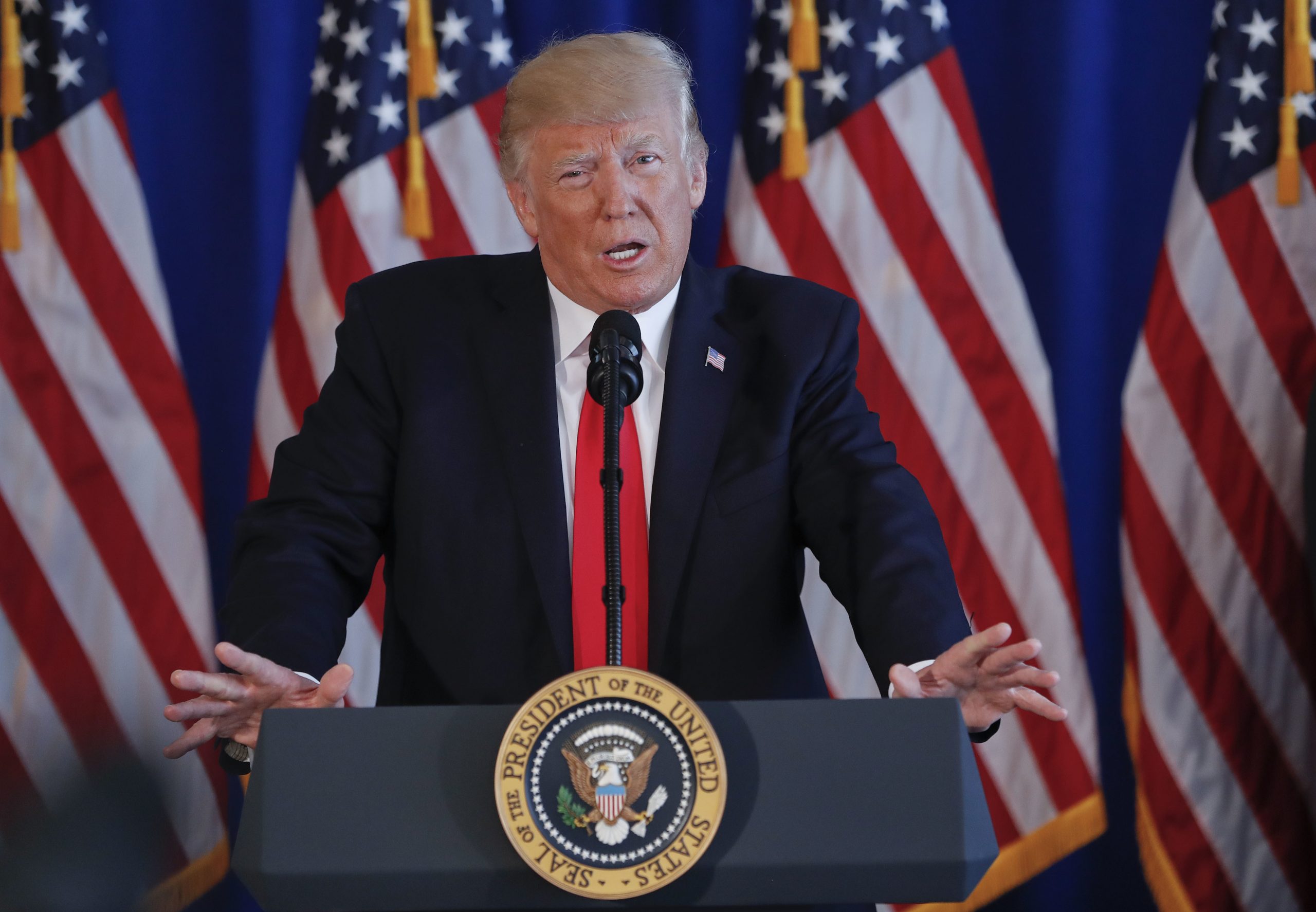 Trump offers condolences to families of woman killed in Charlottesville protest, 2 killed in helicopter crash