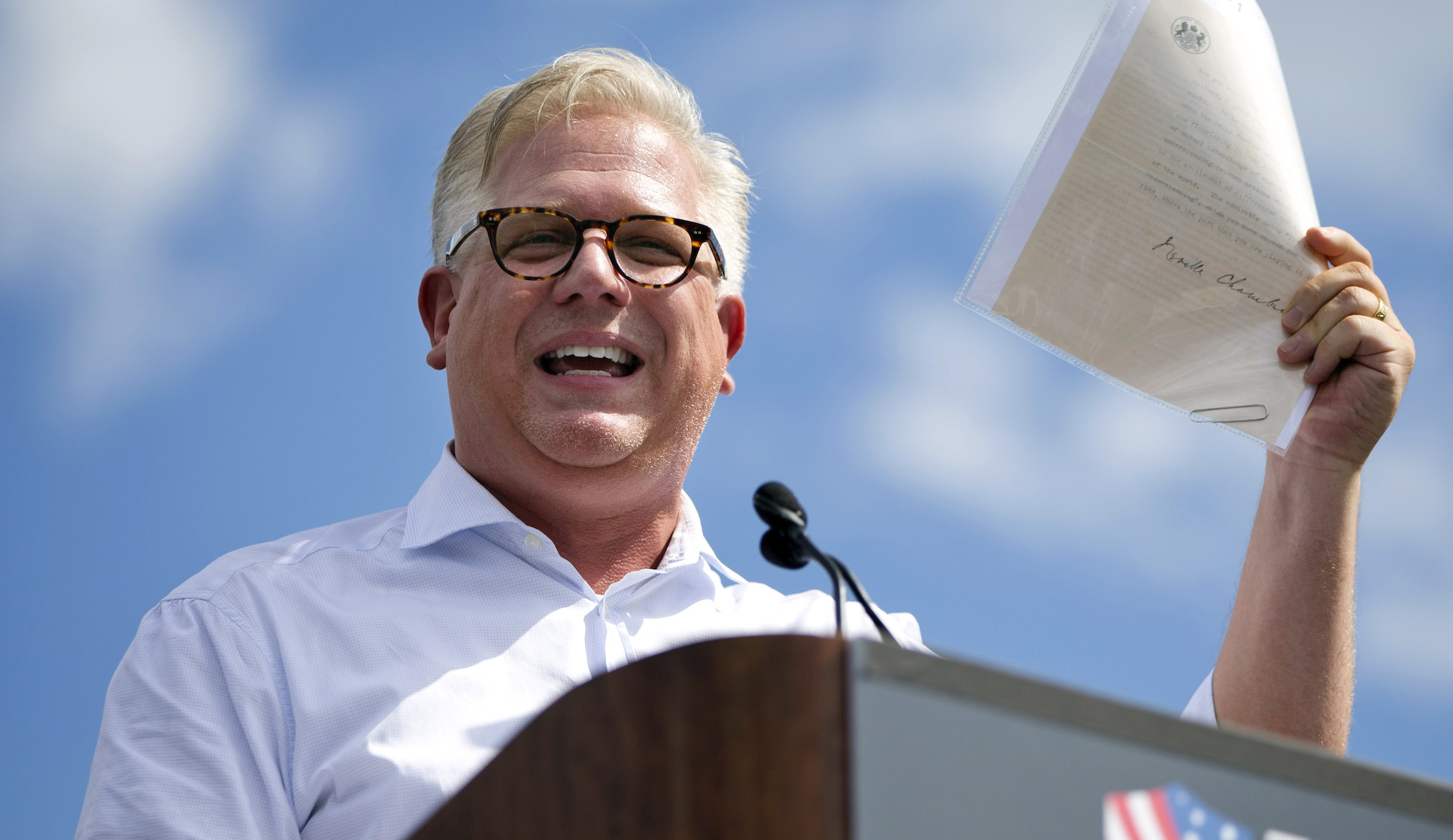 Glenn Beck retracts ‘apology’ to Obama for calling him racist