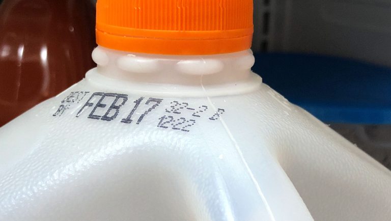 FDA looks to swap out ‘sell by’ dates for ‘best if used by’