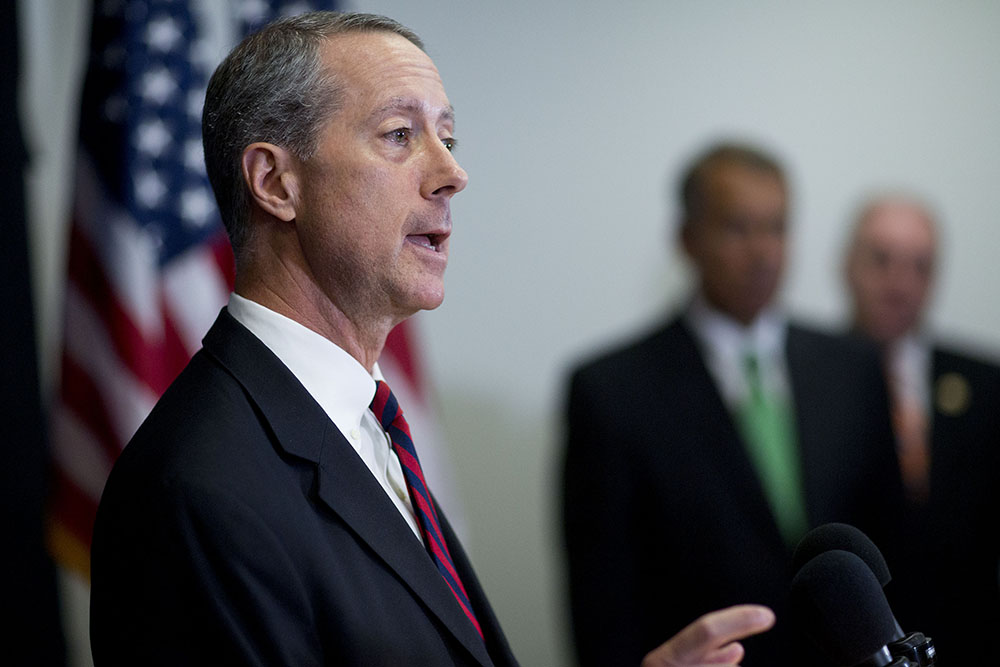 White House, Republicans feud over size of Obama’s national security team