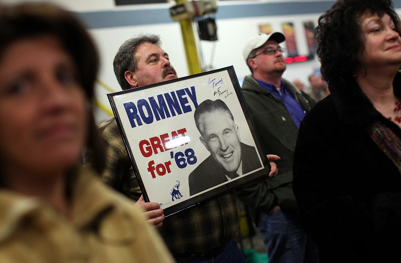 Romney fighting to carry native Michigan