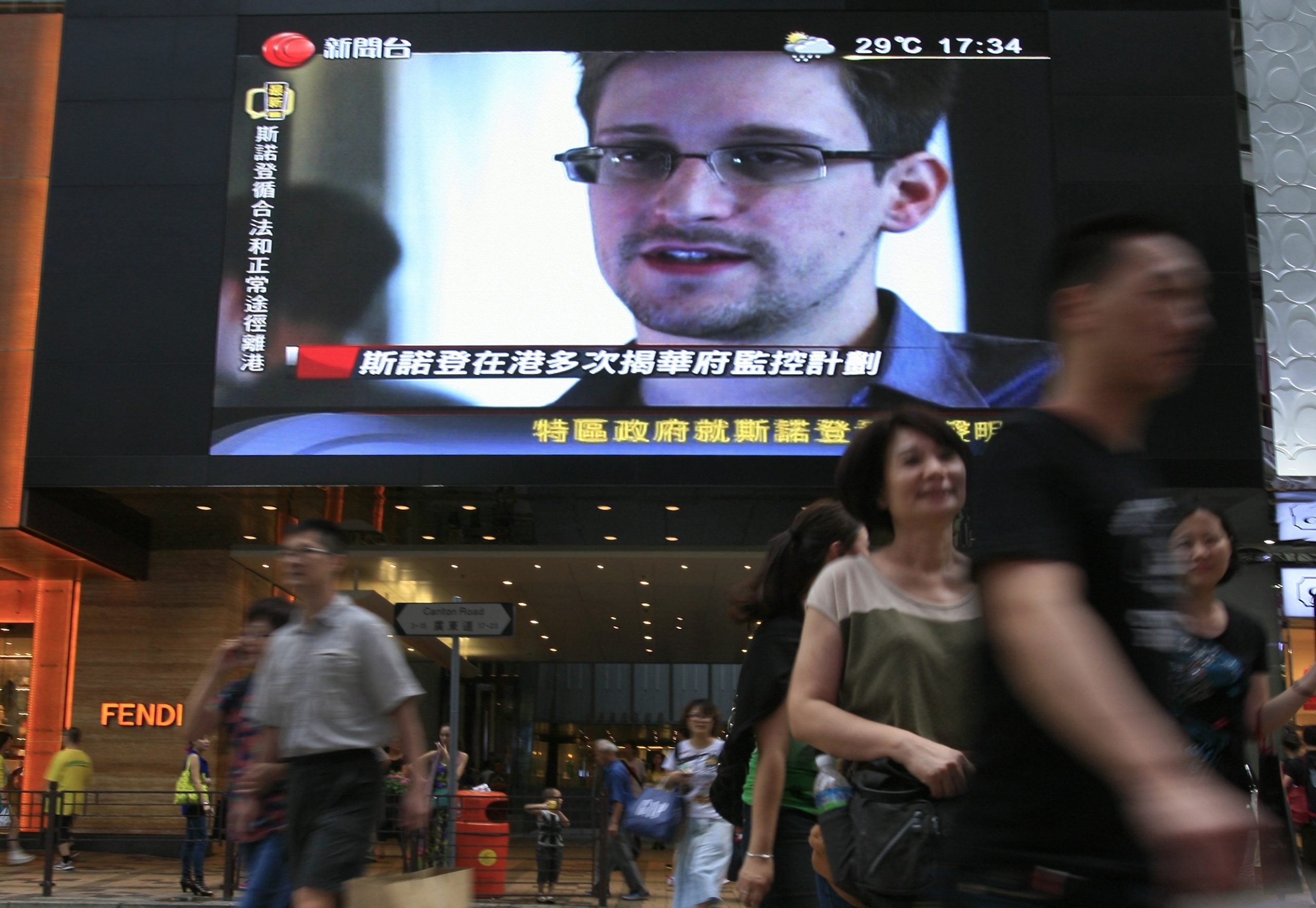 Martin Dempsey: Russia and China probably already have classified intel from Snowden