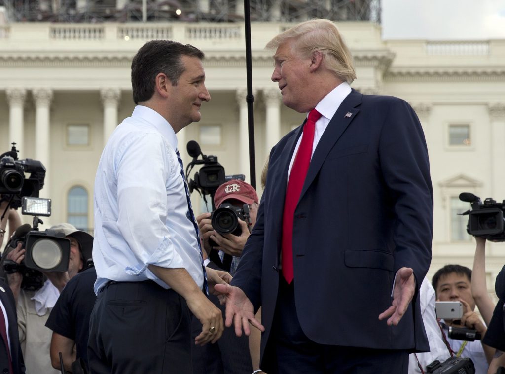 Report: Cruz distances himself from Trump on Muslim registry
