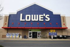Lowe’s 1Q results rise, but miss expectations