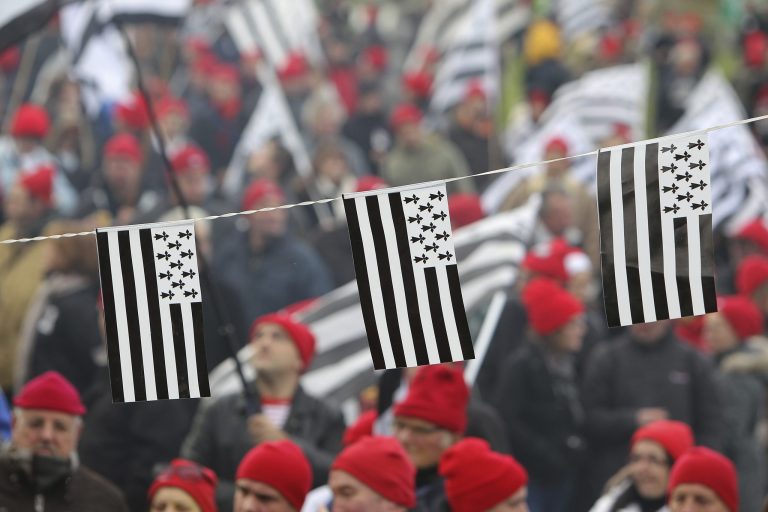 France to redraw nation’s map to save money