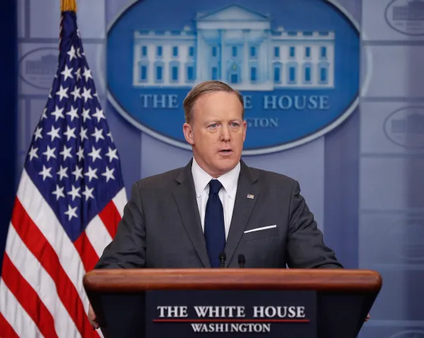 White House strikes new tone on Obamacare repeal effort