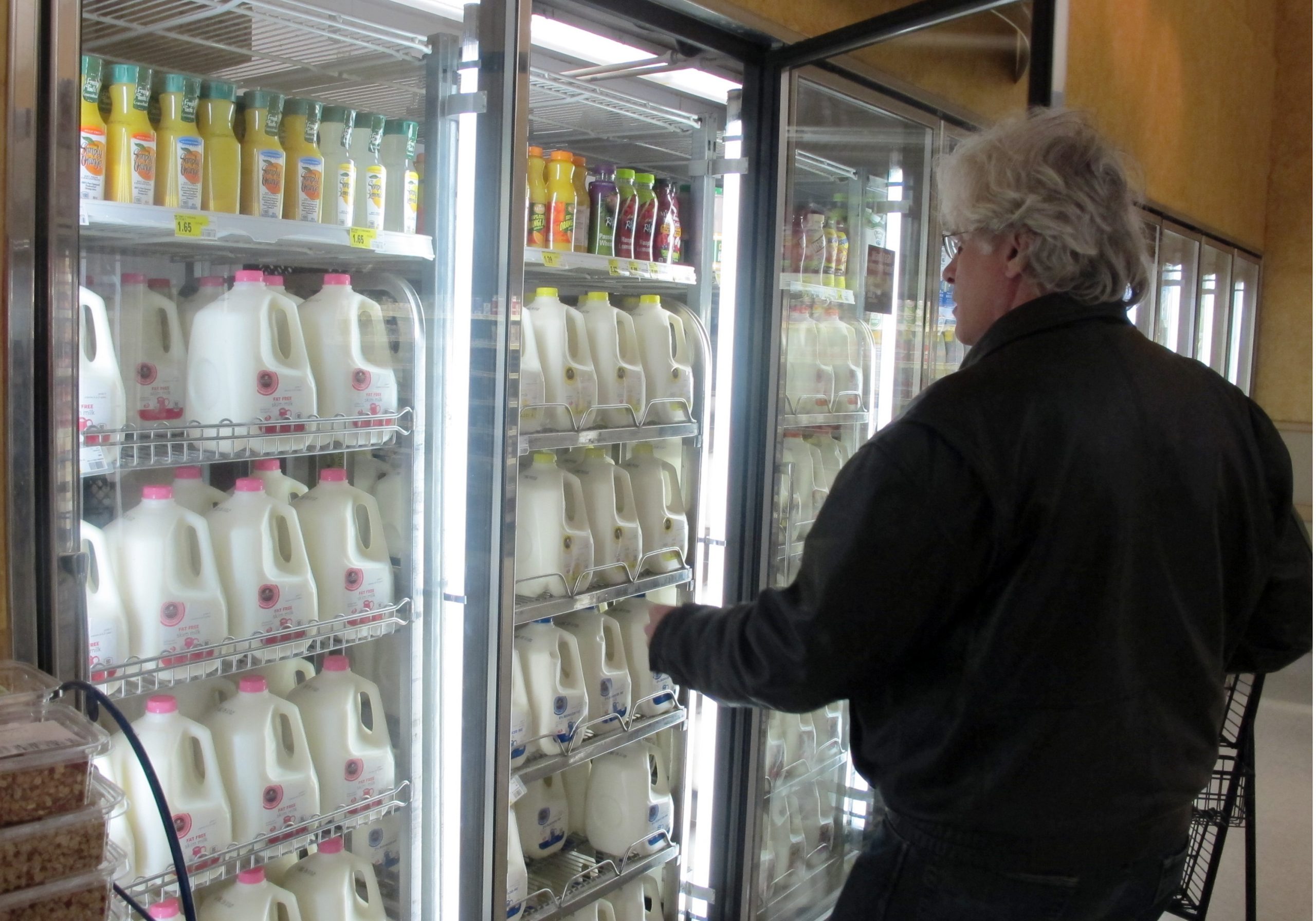 Farmers worry about dairy prices as deadline nears