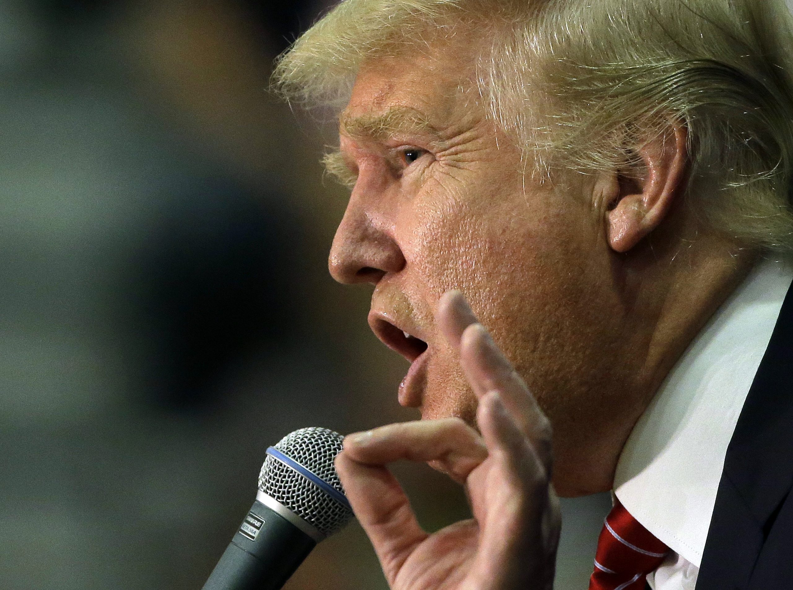 Trump warns of bigger threat to U.S. than immigration