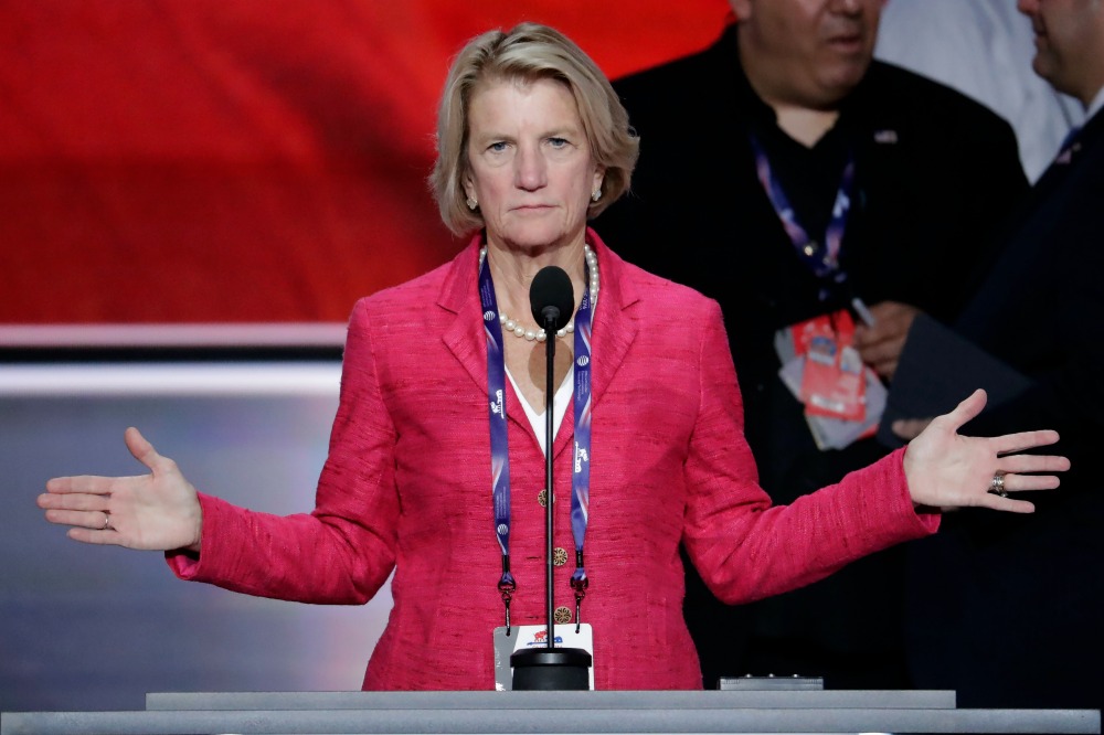 GOP senator: Clinton would put ‘thousands’ out of work