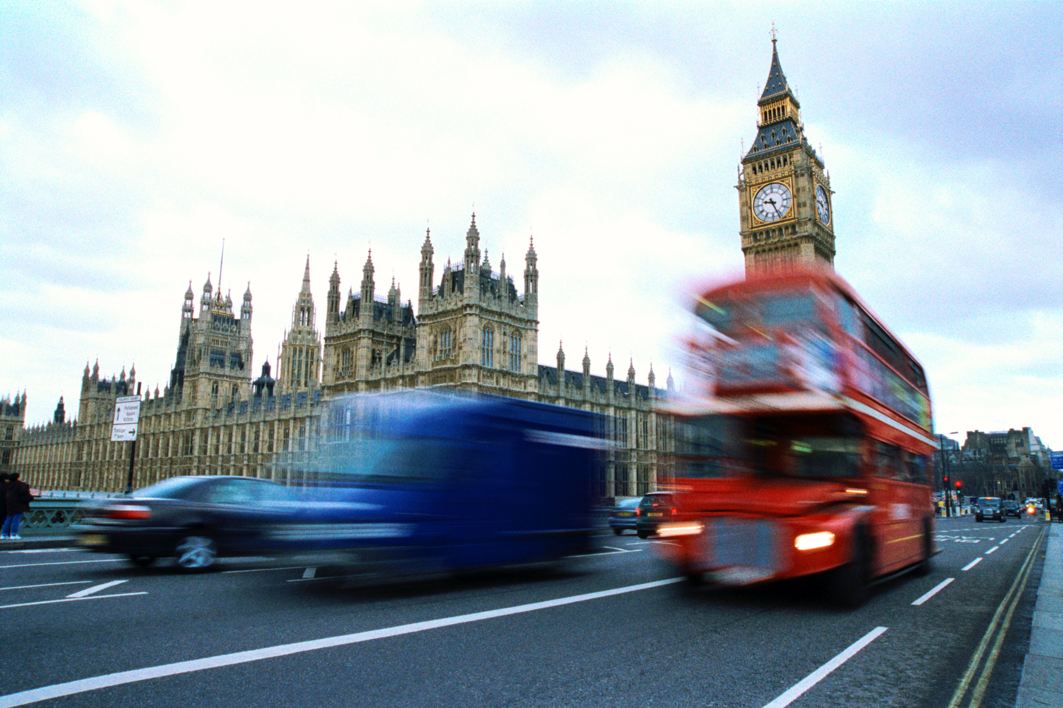 In UK, but not US, young voters turn against Big Government