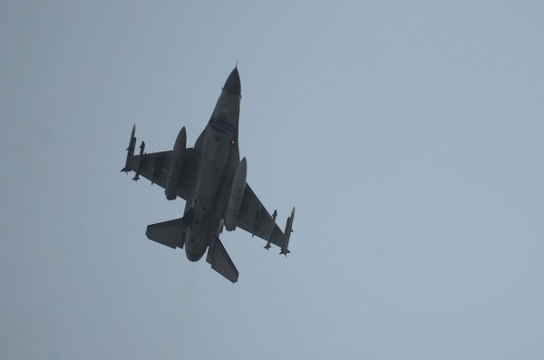 Turkey to begin strikes on ISIS within days