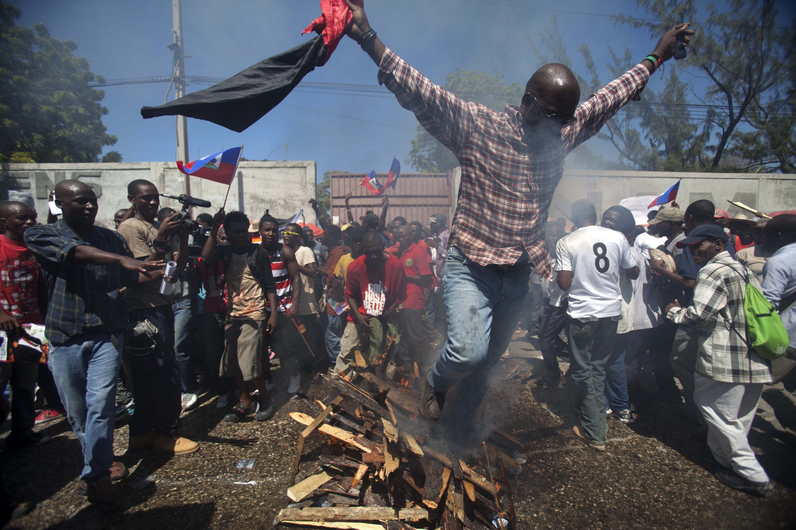 Large crowds mark 1991 coup anniversary in Haiti