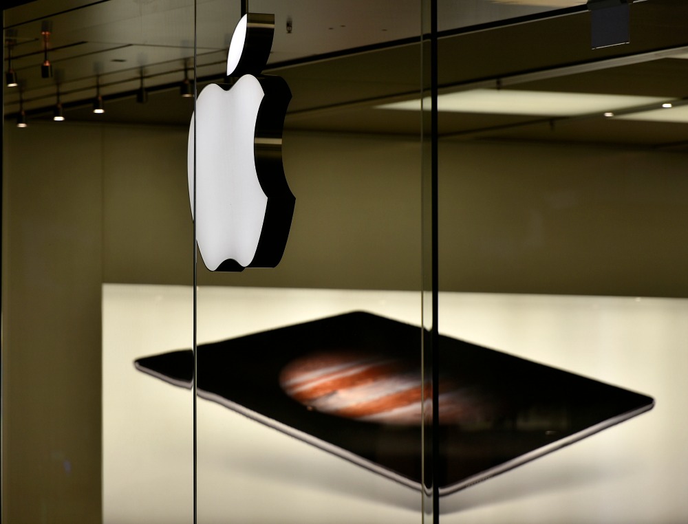 Justice files motion to compel Apple’s cooperation with FBI