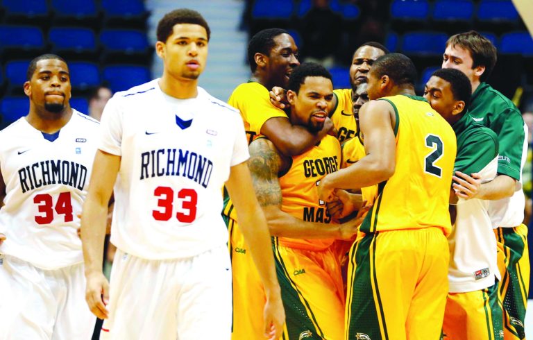 Joe Mahoney/AP/The Richmond Times-Dispatch
George Mason's Sherrod Wright hit a 3-pointer at the buzzer to beat Richmond in the Governor's Holiday Hoops Classic.