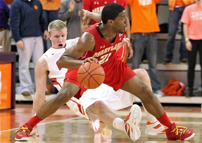 Terps lose Howard with torn ACL