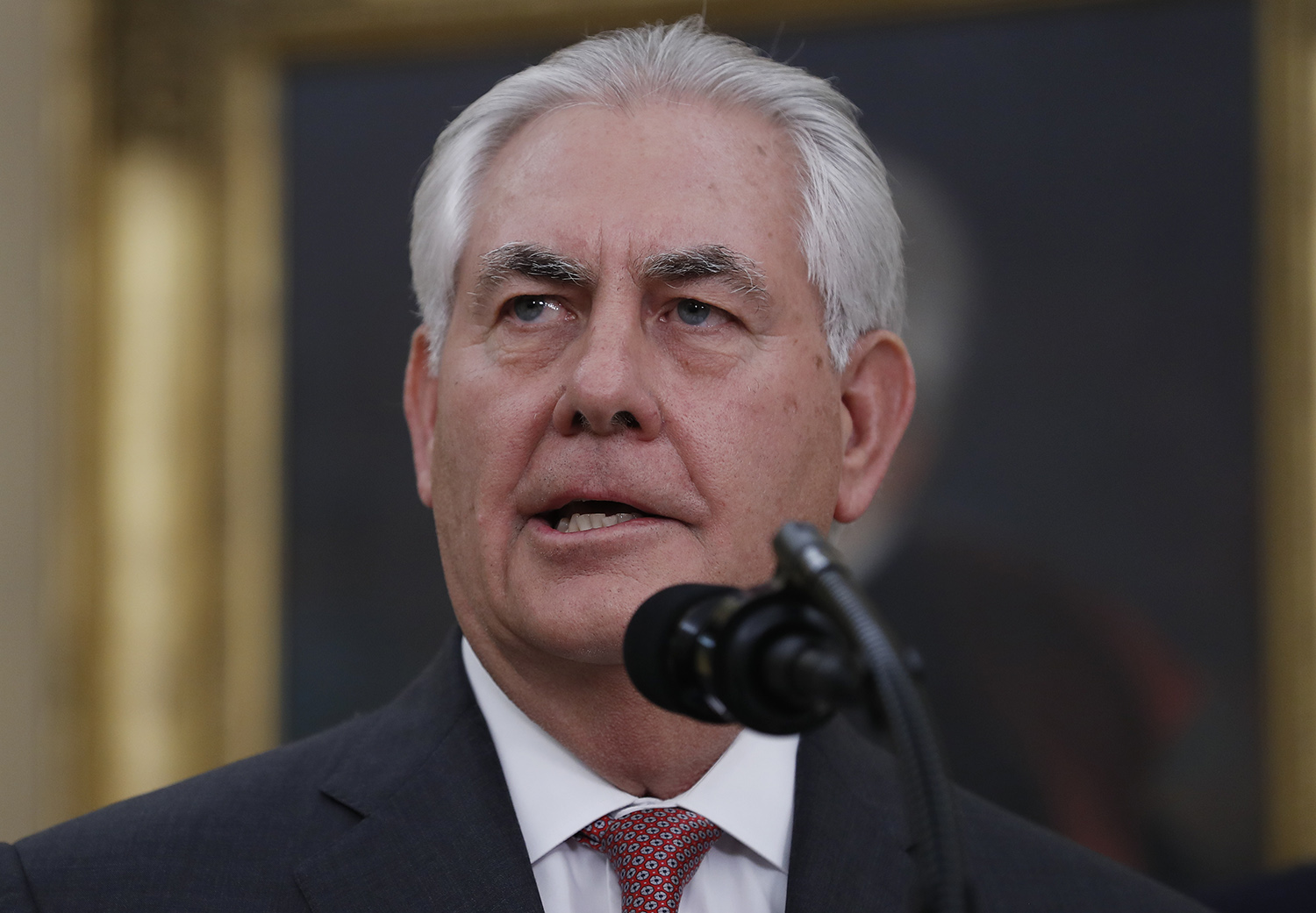 Tillerson warns State Department to brace for changes