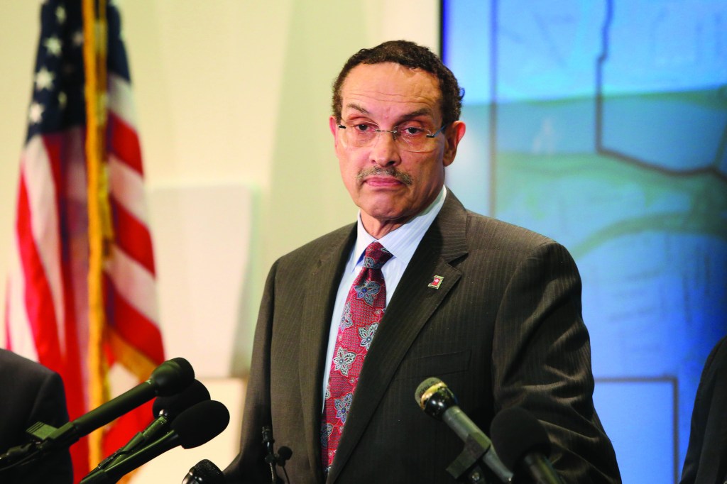 Judge delays hearing on guilty Vince Gray aide
