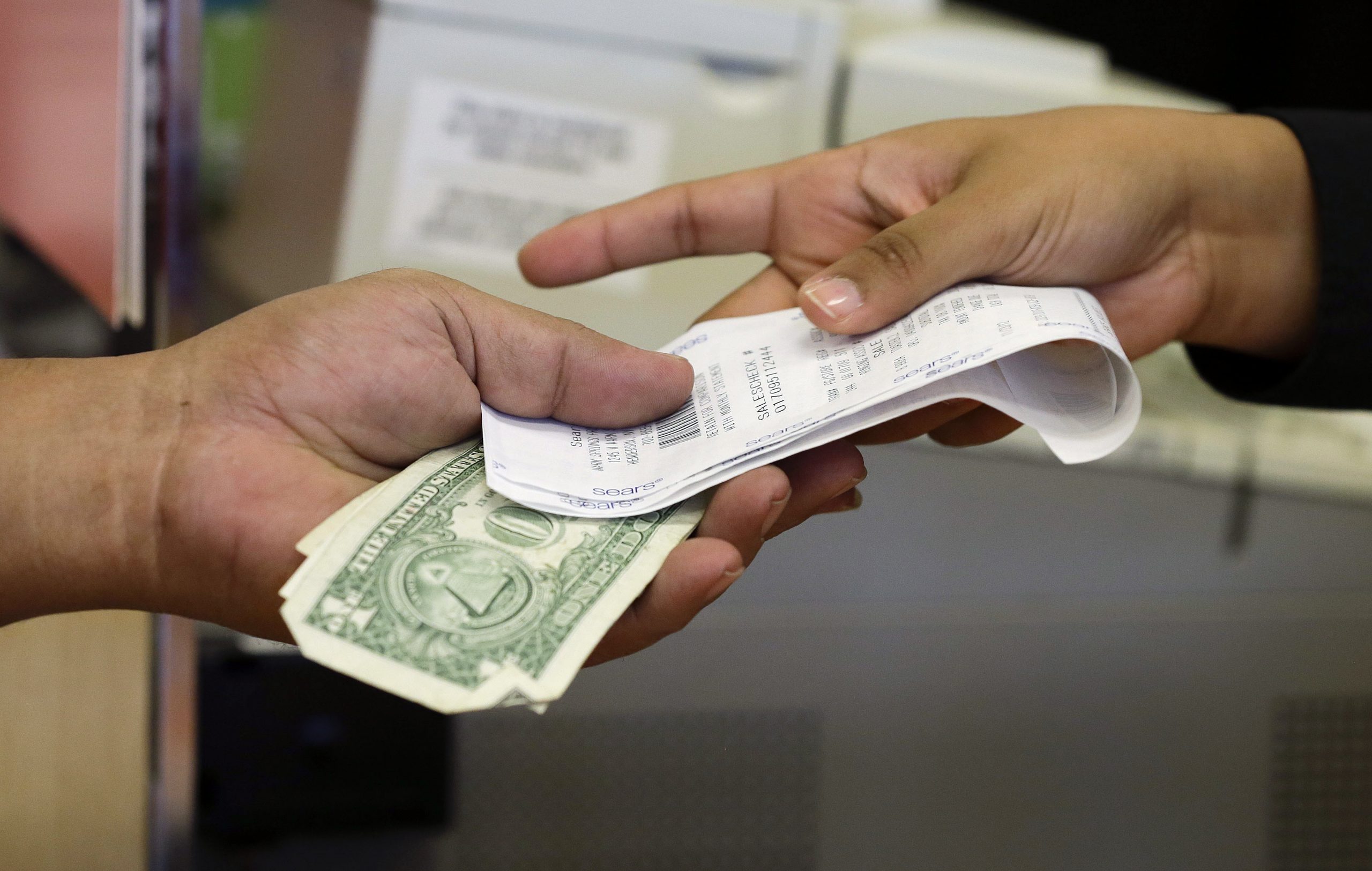 Signs suggest better economy if ‘cliff’ is averted