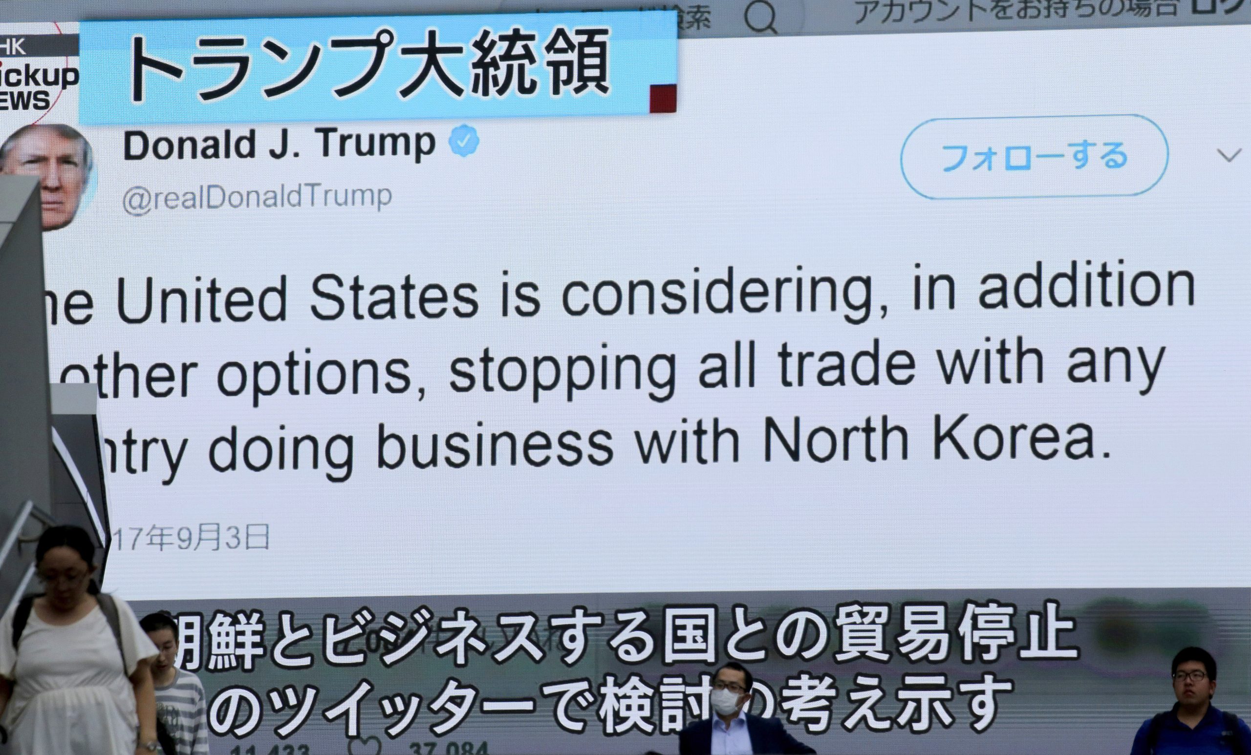 Trump aides offer ‘mild, medium, hot’ tweets, call his an ‘amazing distraction’