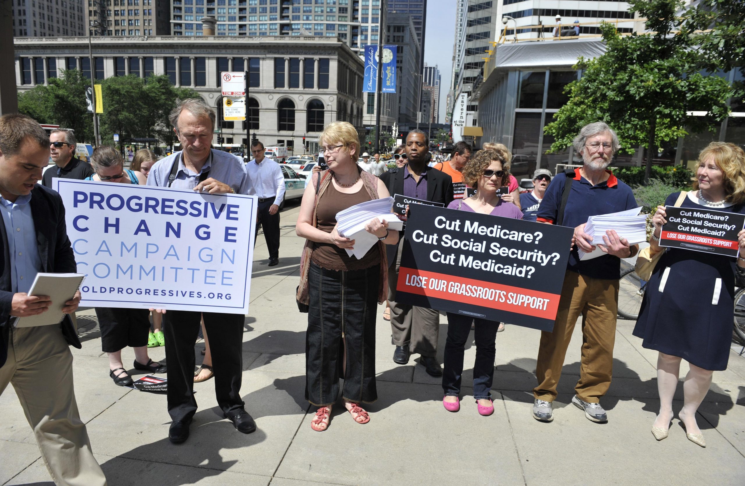 Obama decides against Social Security cuts