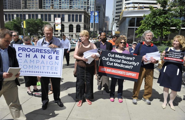 Obama decides against Social Security cuts