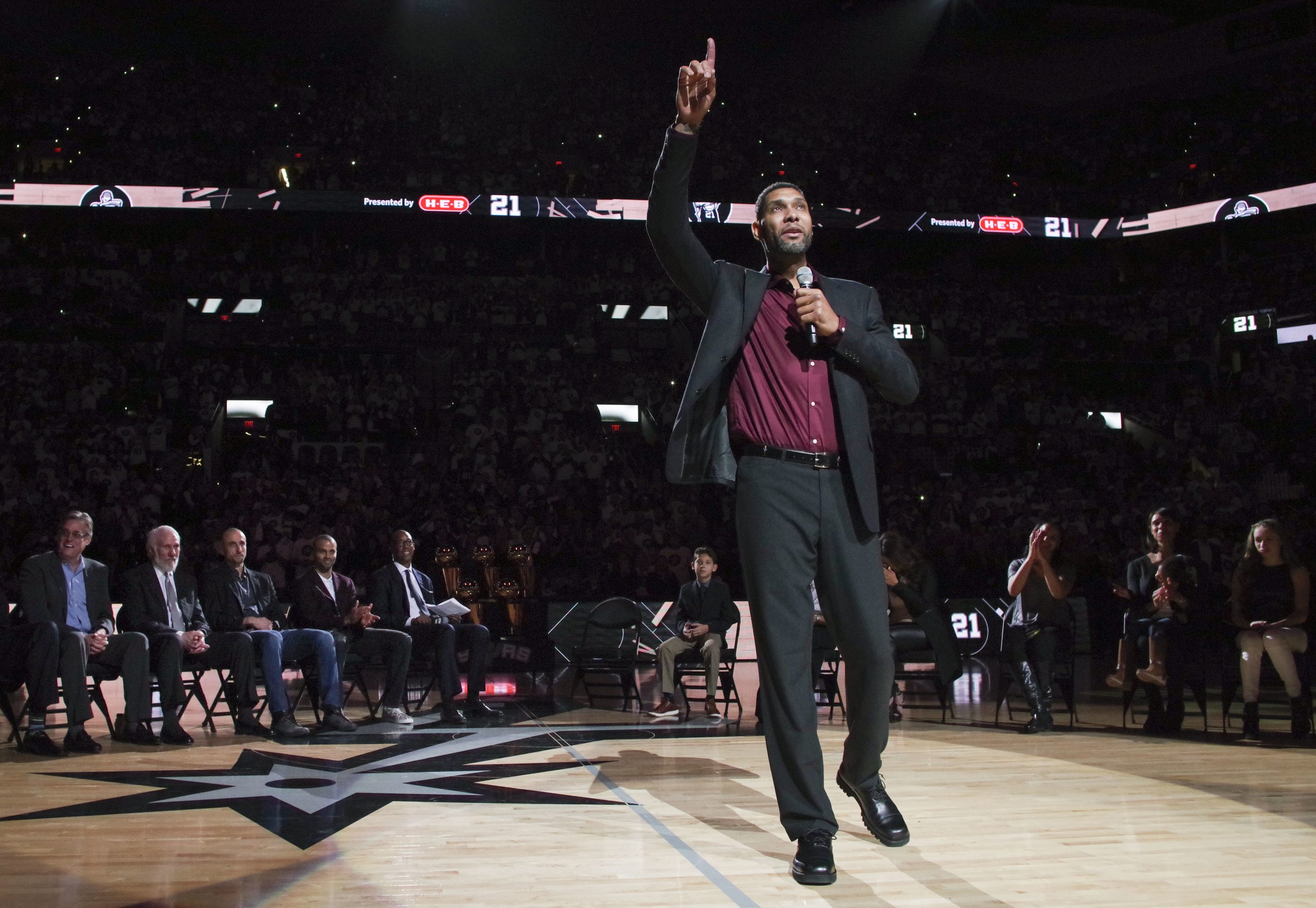 Tim Duncan pledges up to $1 million for Virgin Islands relief, begs for help