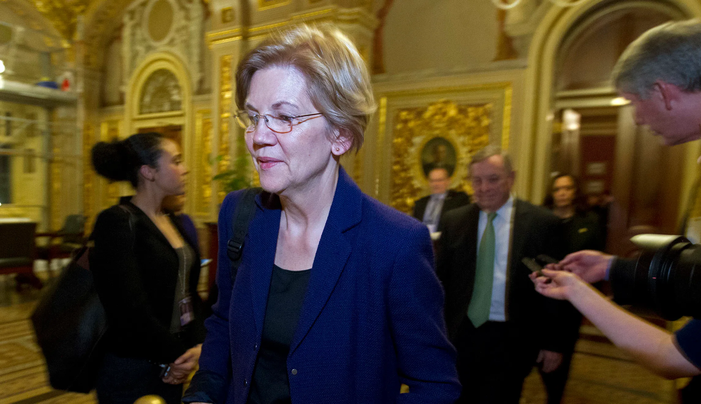 Elizabeth Warren sets up a ‘circular firing squad’ among Democrats over banking bill