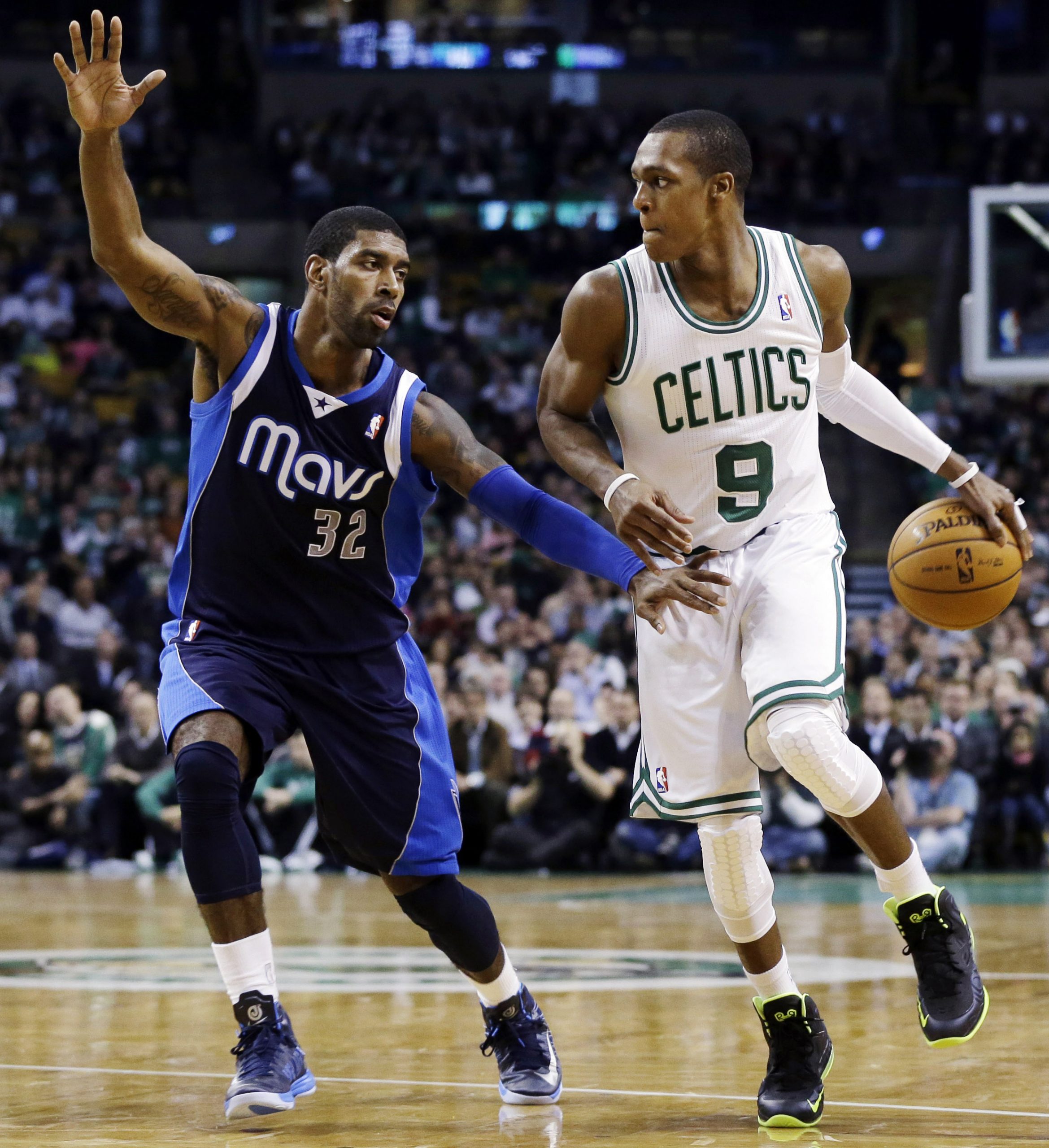 Pierce scores 34 as Celtics top Mavs in double-OT