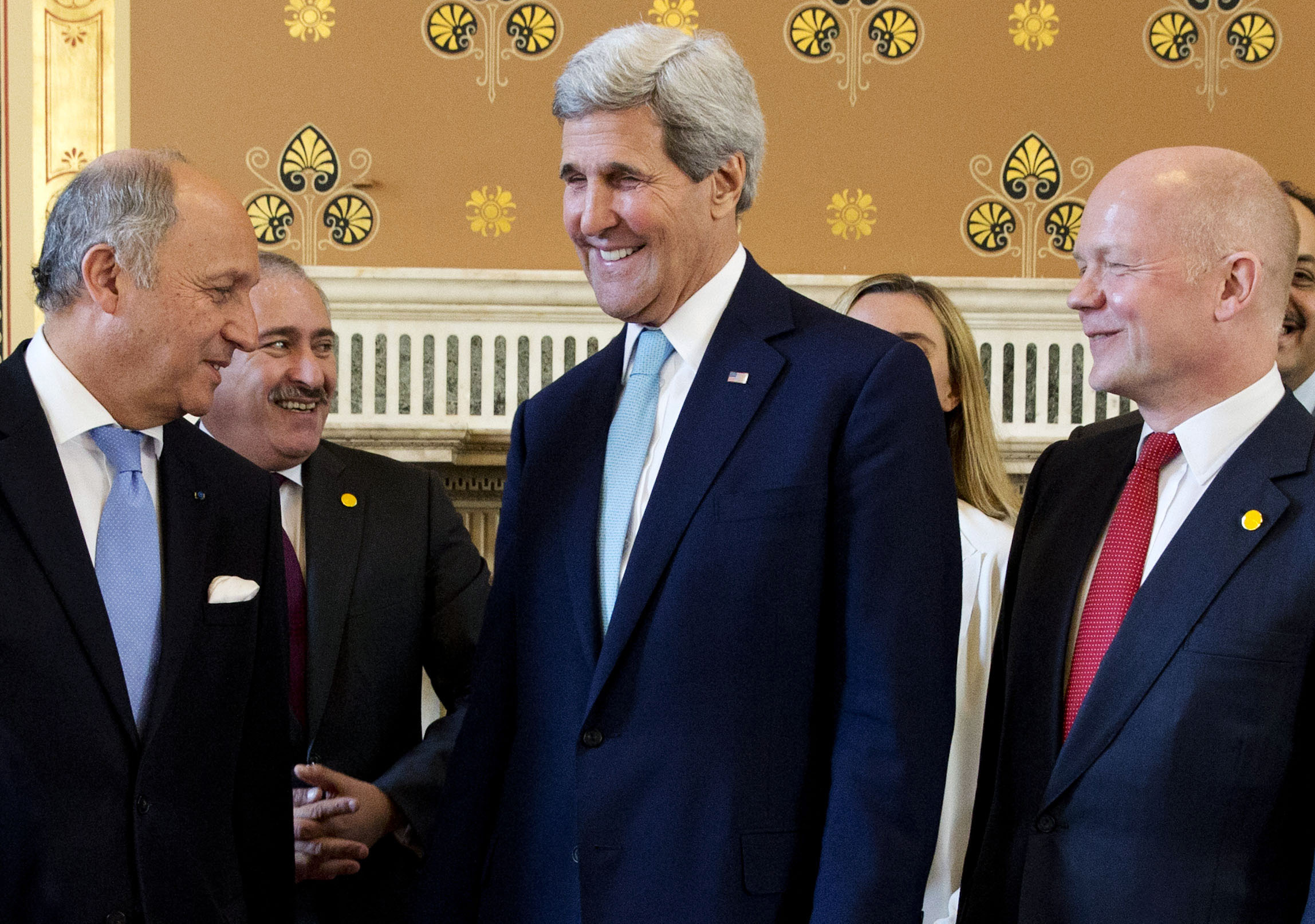 Kerry: US set to levy more sanctions on Russia