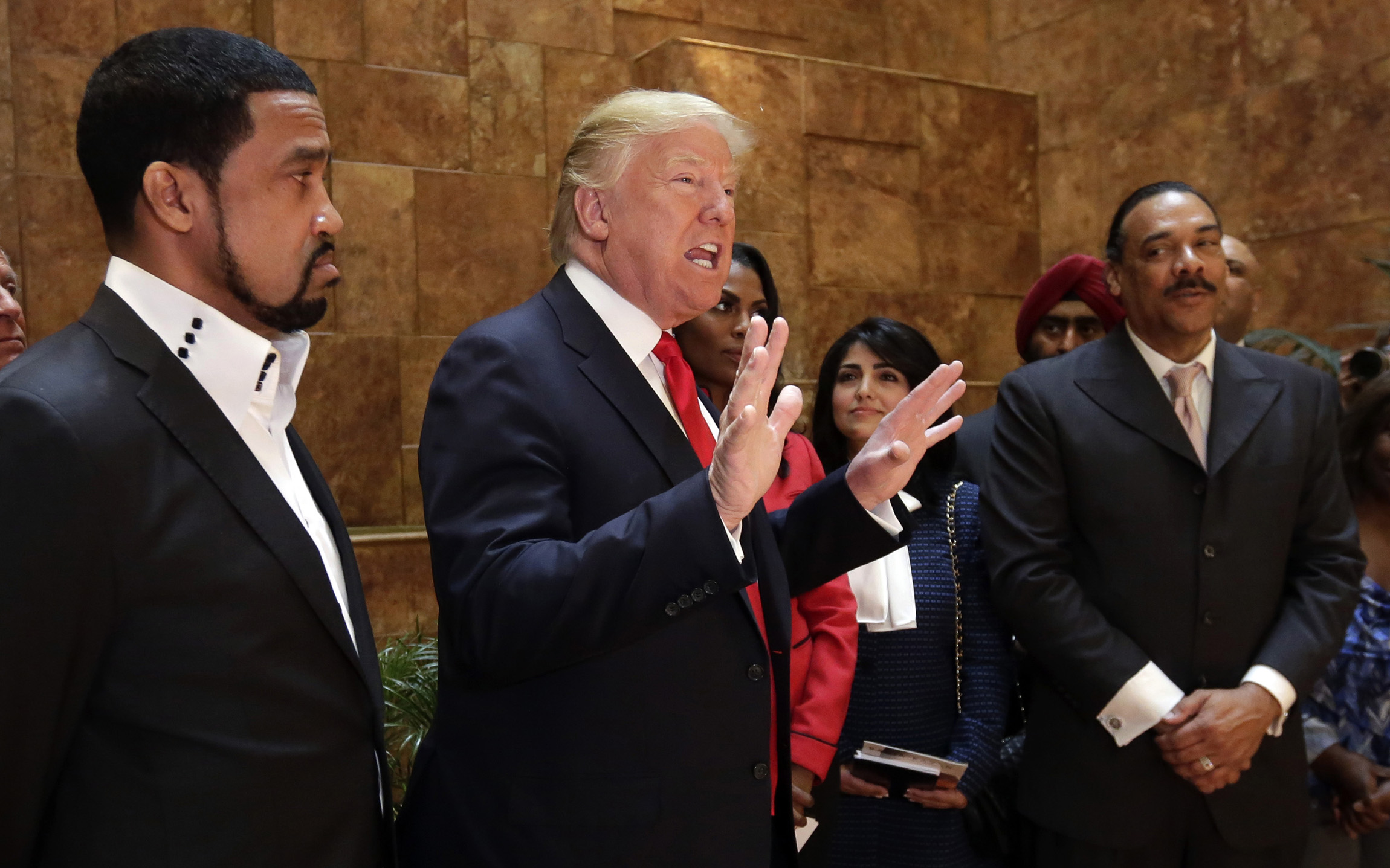 Poll: Black voters fueling rise in Trump support