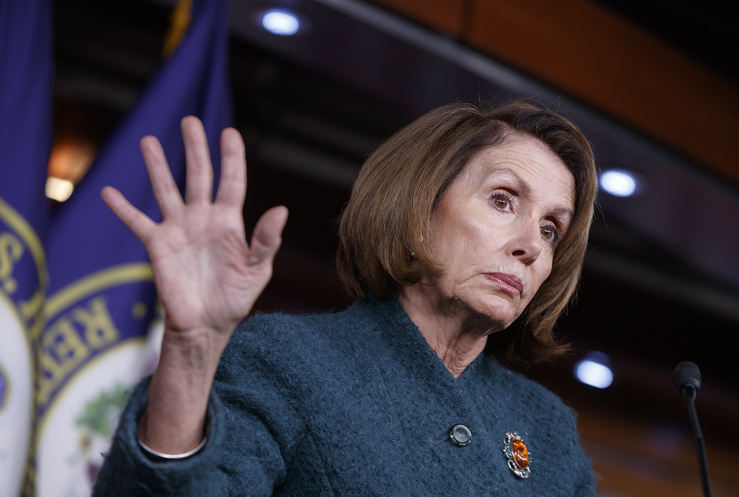 Pelosi: Trump needs to fire Flynn ‘immediately’