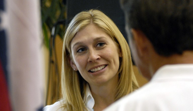 Marie Tillman, widow of former NFL star and U.S. Army Ranger Pat Tillman, released a statement to CNN on Monday after President Trump retweeted an account referencing Pat Tillman and using the hashtag #StandForOurAnthem. (AP Photo/Mike Wintroath, File)