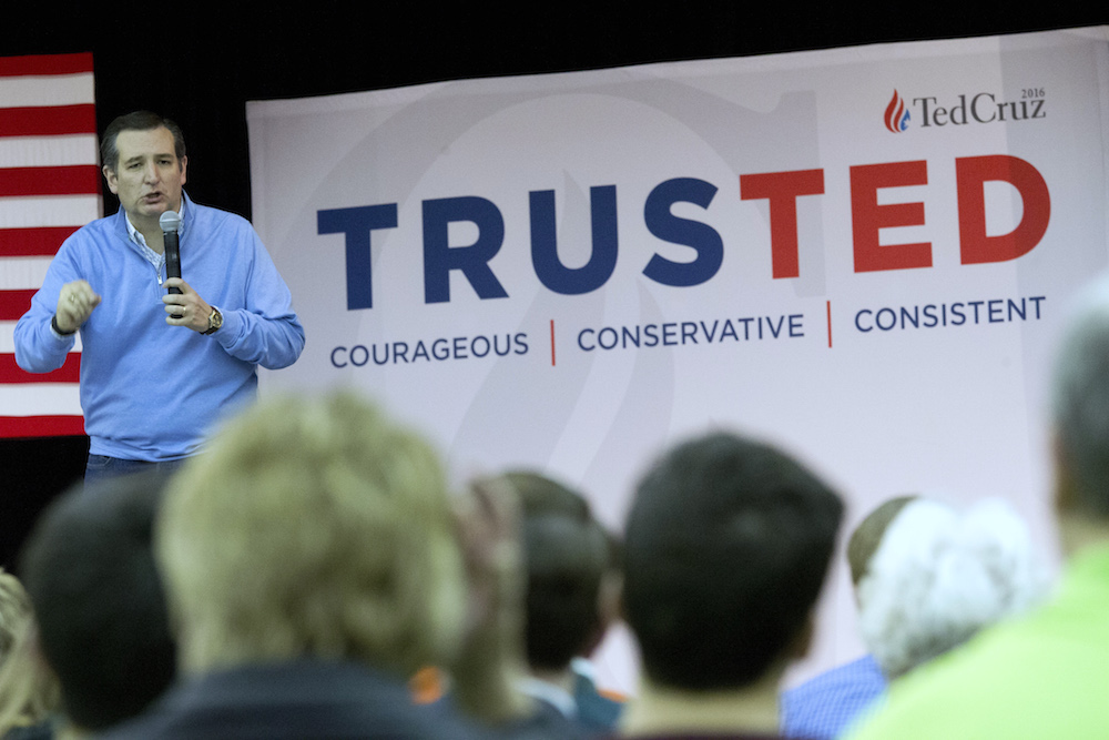 Iowa secretary of state denounces Cruz ‘voting violation’ mailer