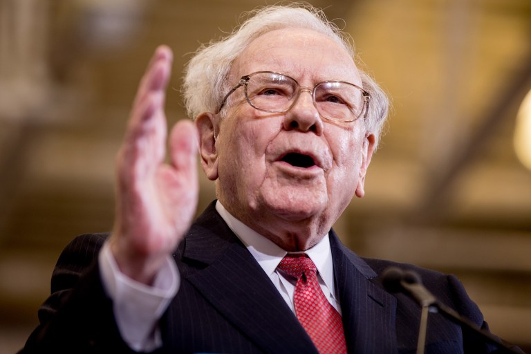 Warren Buffett said Monday that he has paid federal income taxes every year and criticized Donald Trump's excuse for holding back his tax returns. (AP Photo/Andrew Harnik)