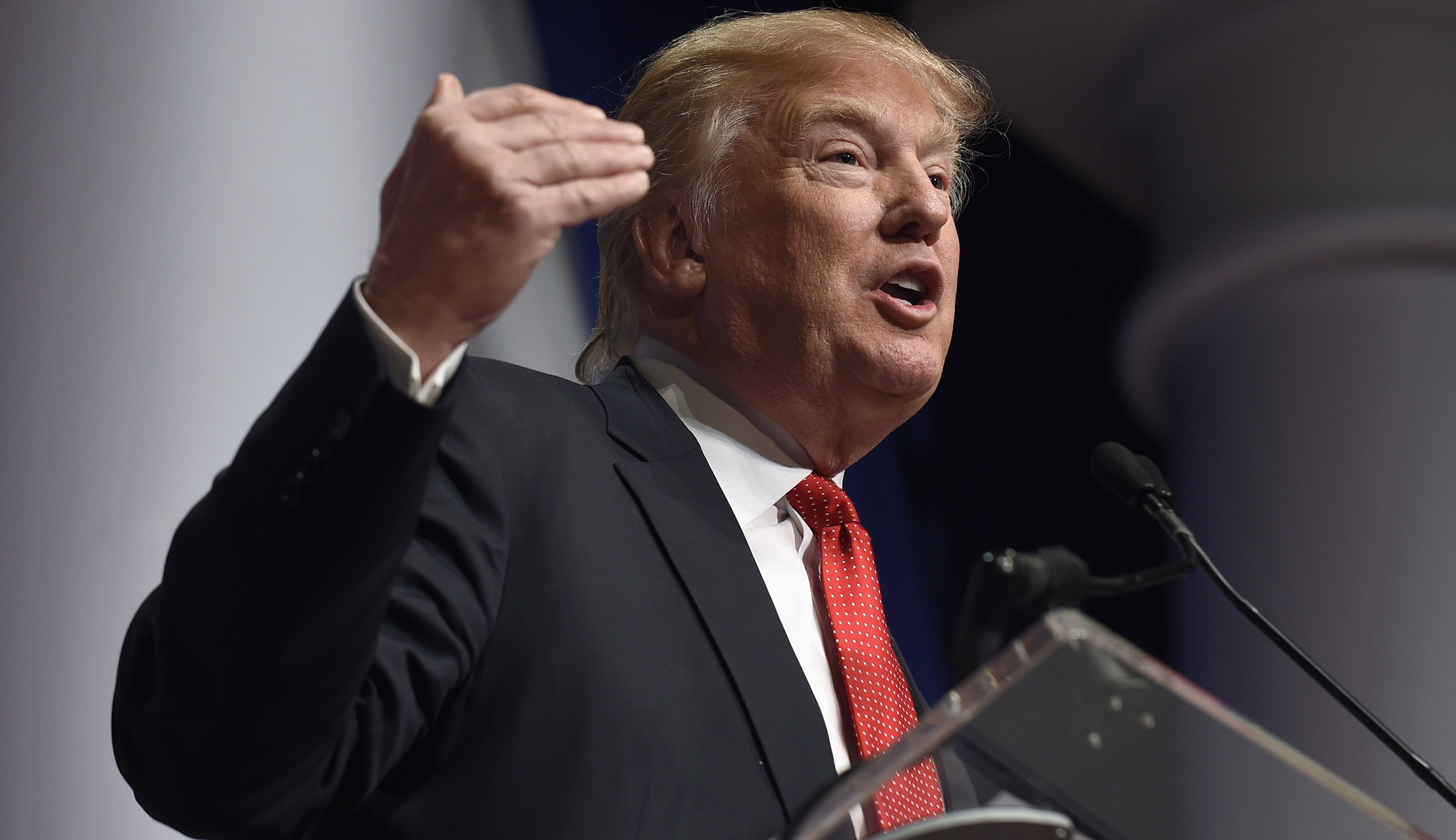 CNN compares Trump to a bully after attack on Don Lemon