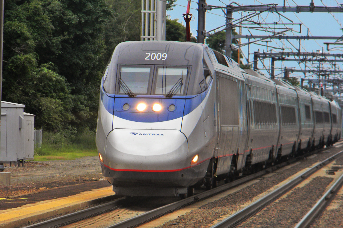 Talking Points: Acela trains, meningitis, New York cabs