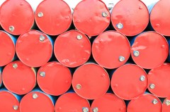 Global oil supply rises in face of Russian sanctions, Middle East crisis