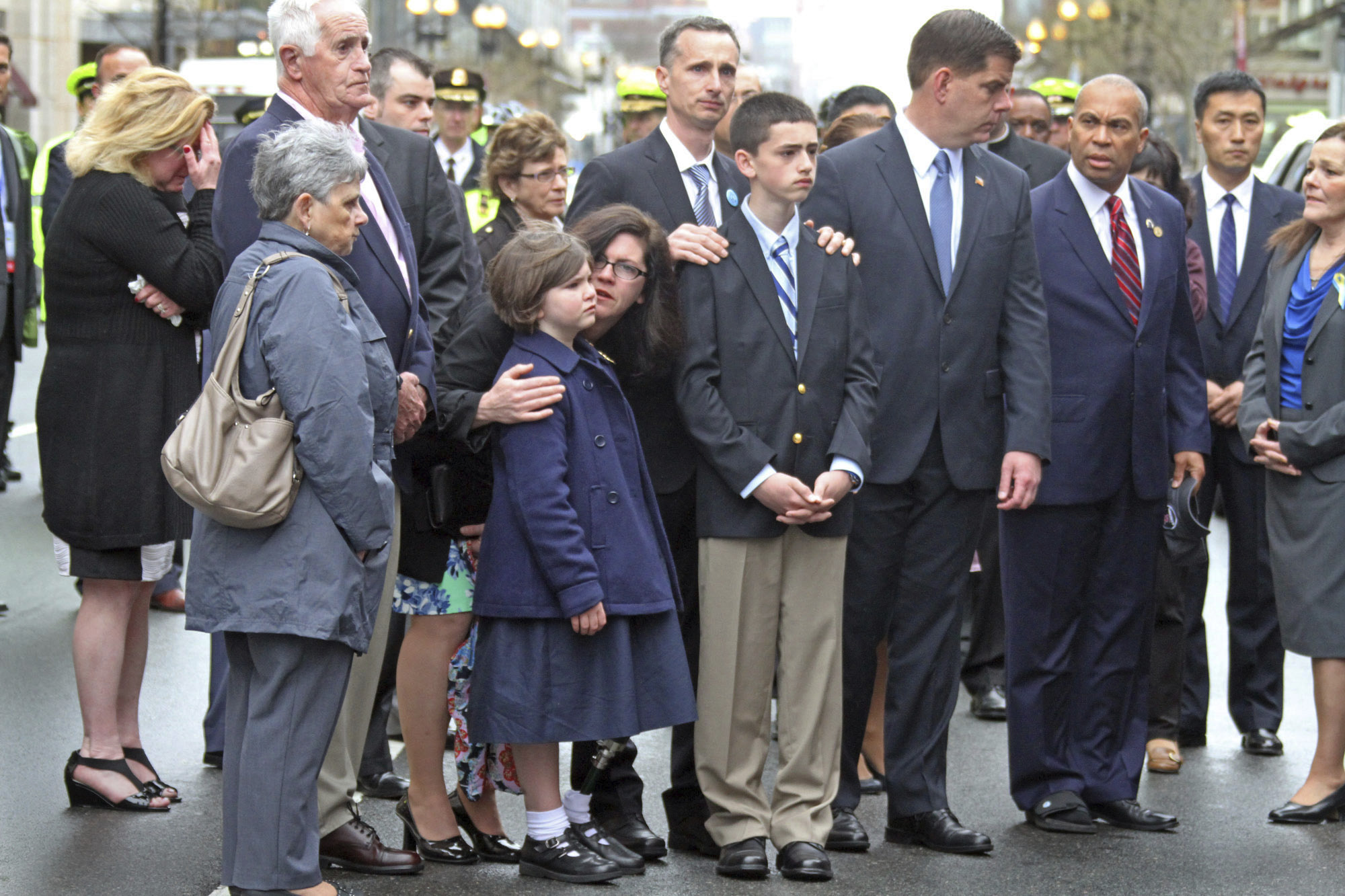 White House defends closed press Obama moment of silence