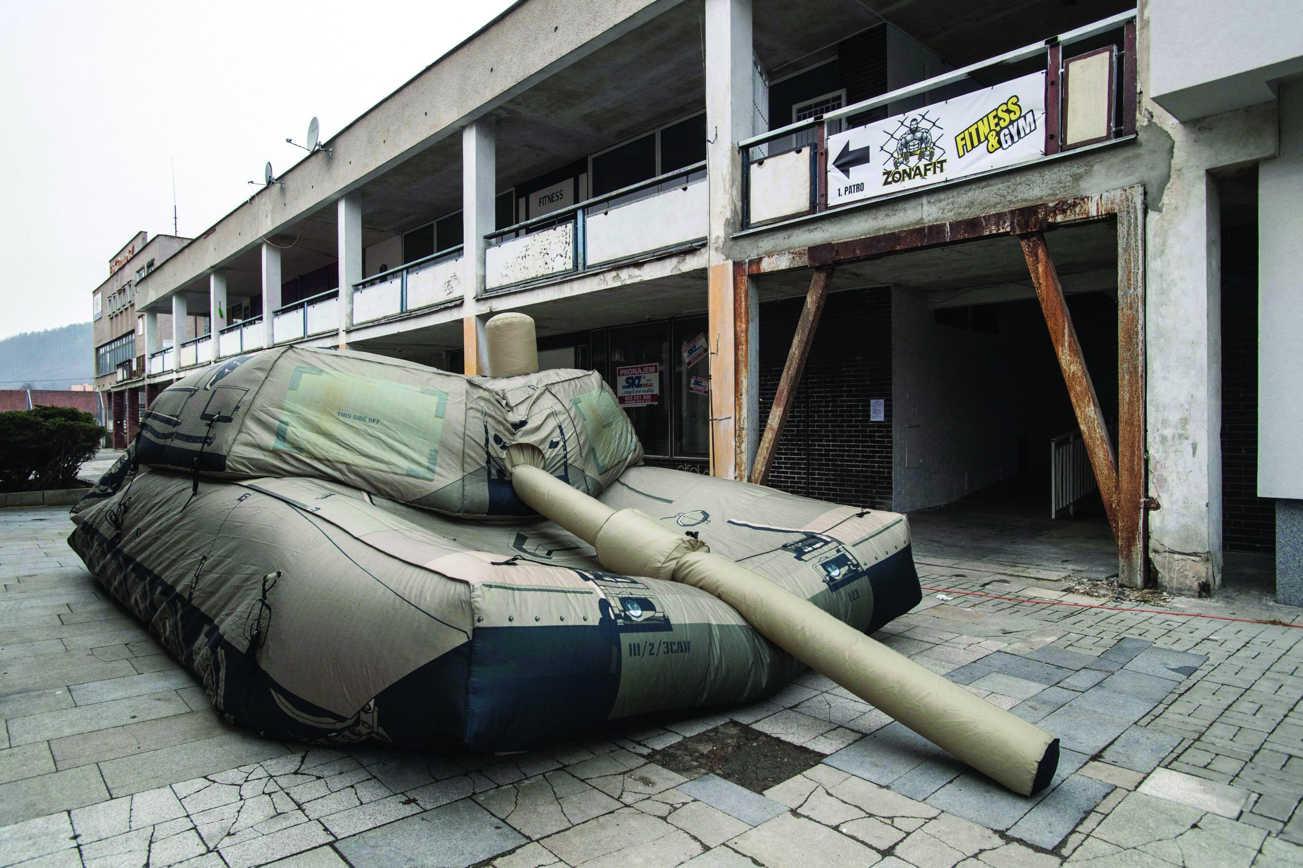CZECH-UKRAINE-RUSSIA-CONFLICT-WAR-DECOY-INFLATECH