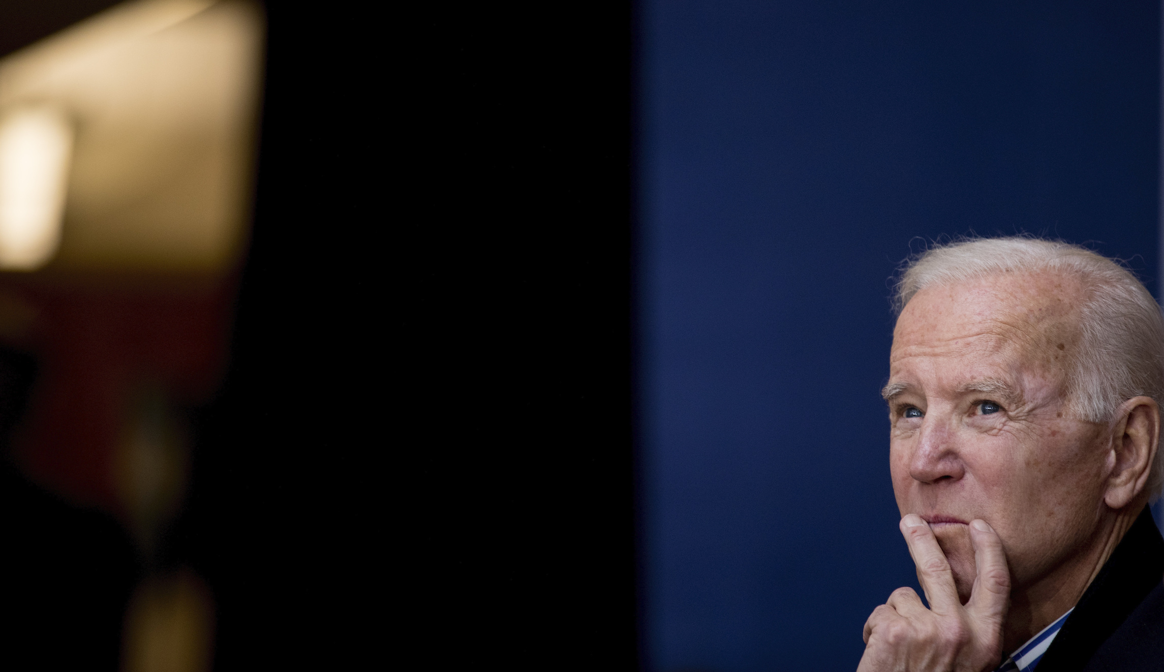 2020 Democrats on defensive as Trump capitalizes on Soleimani killing