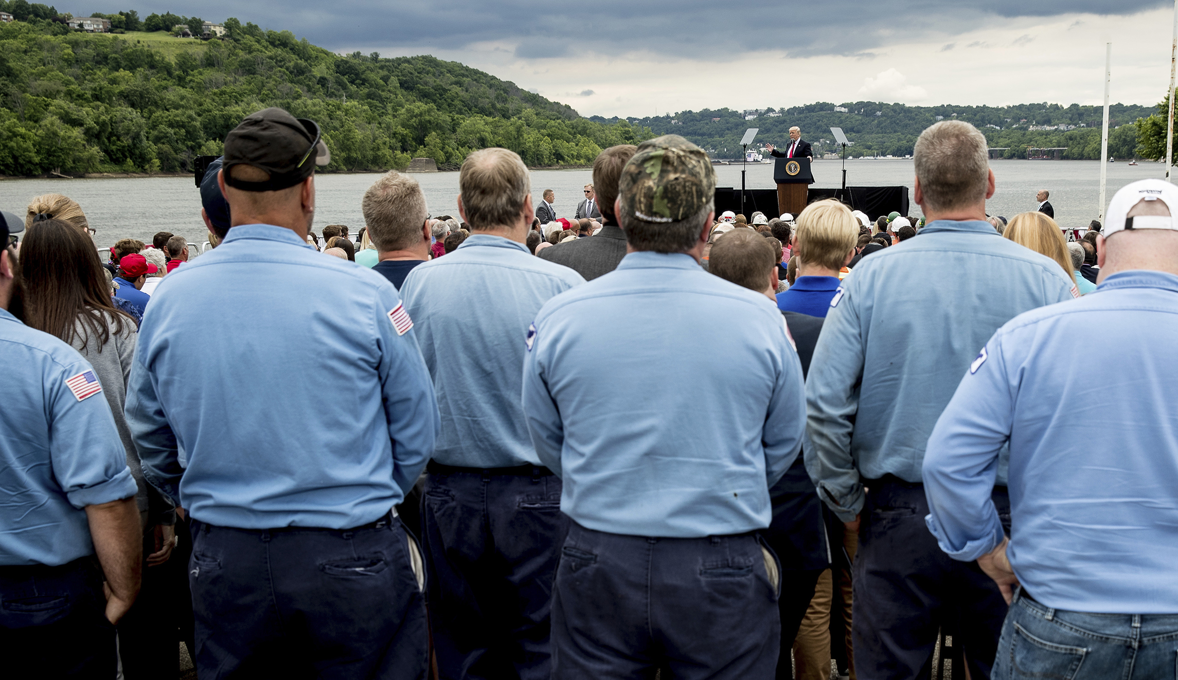 Trump calls Democrats ‘obstructionists’ as he asks for their help in infrastructure push
