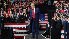WATCH: Trump holds campaign rally in Milwaukee