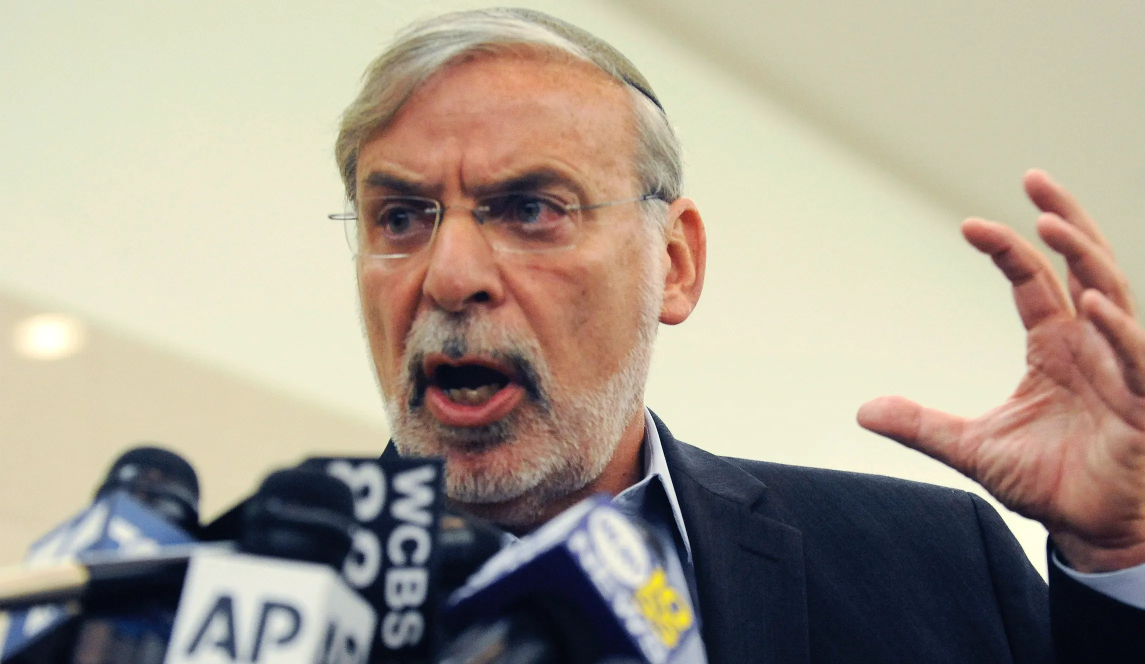 Former Democratic lawmaker removed from Rashida Tlaib event after shouting, ‘What about your anti-Semitism?’