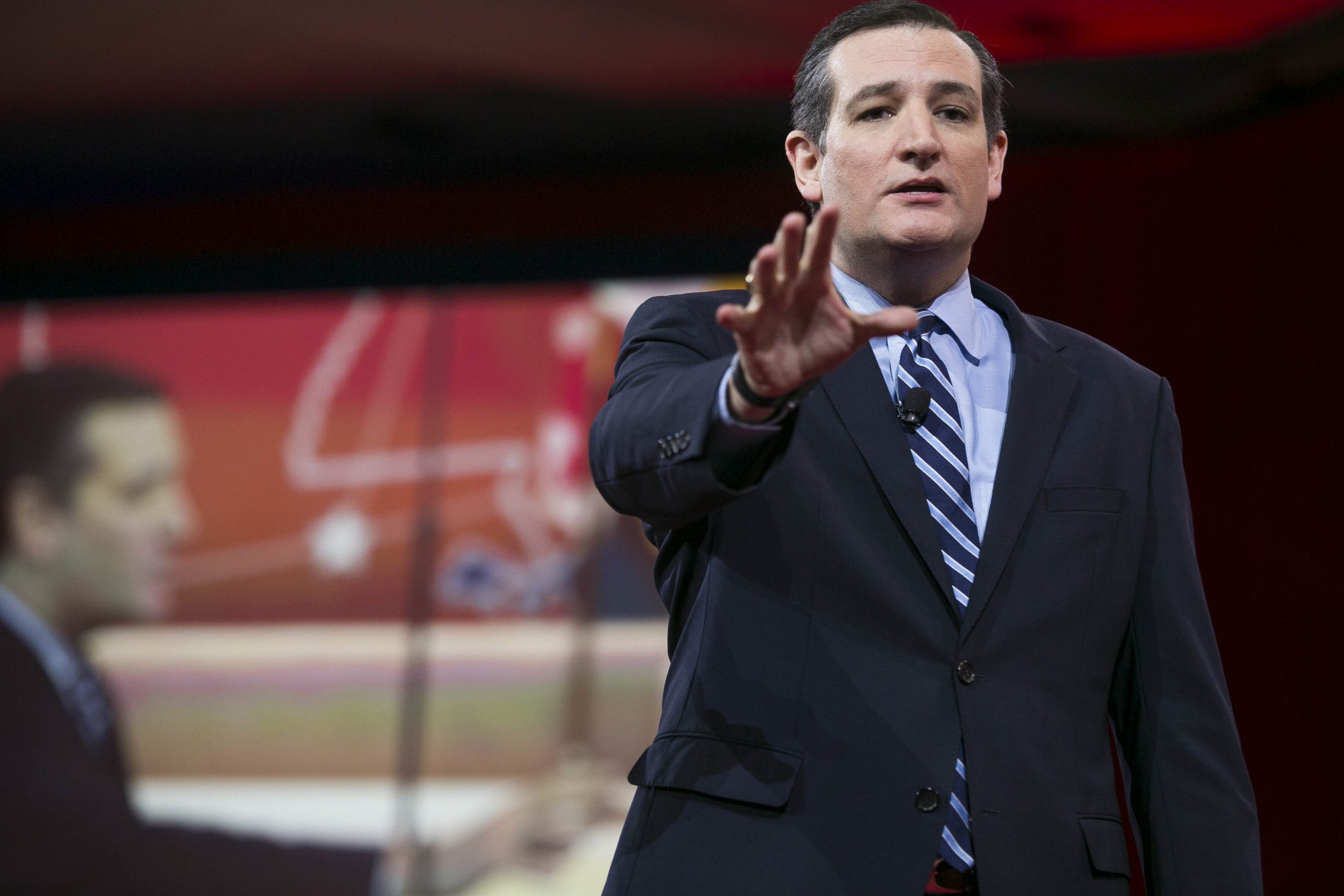 Ted Cruz moves into South Carolina with key staff hire